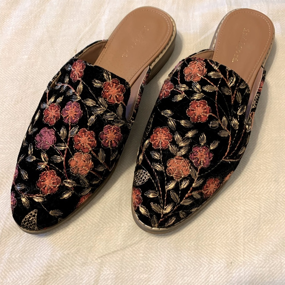 Gently worn Índigo rd. Mules - wmns 7.5